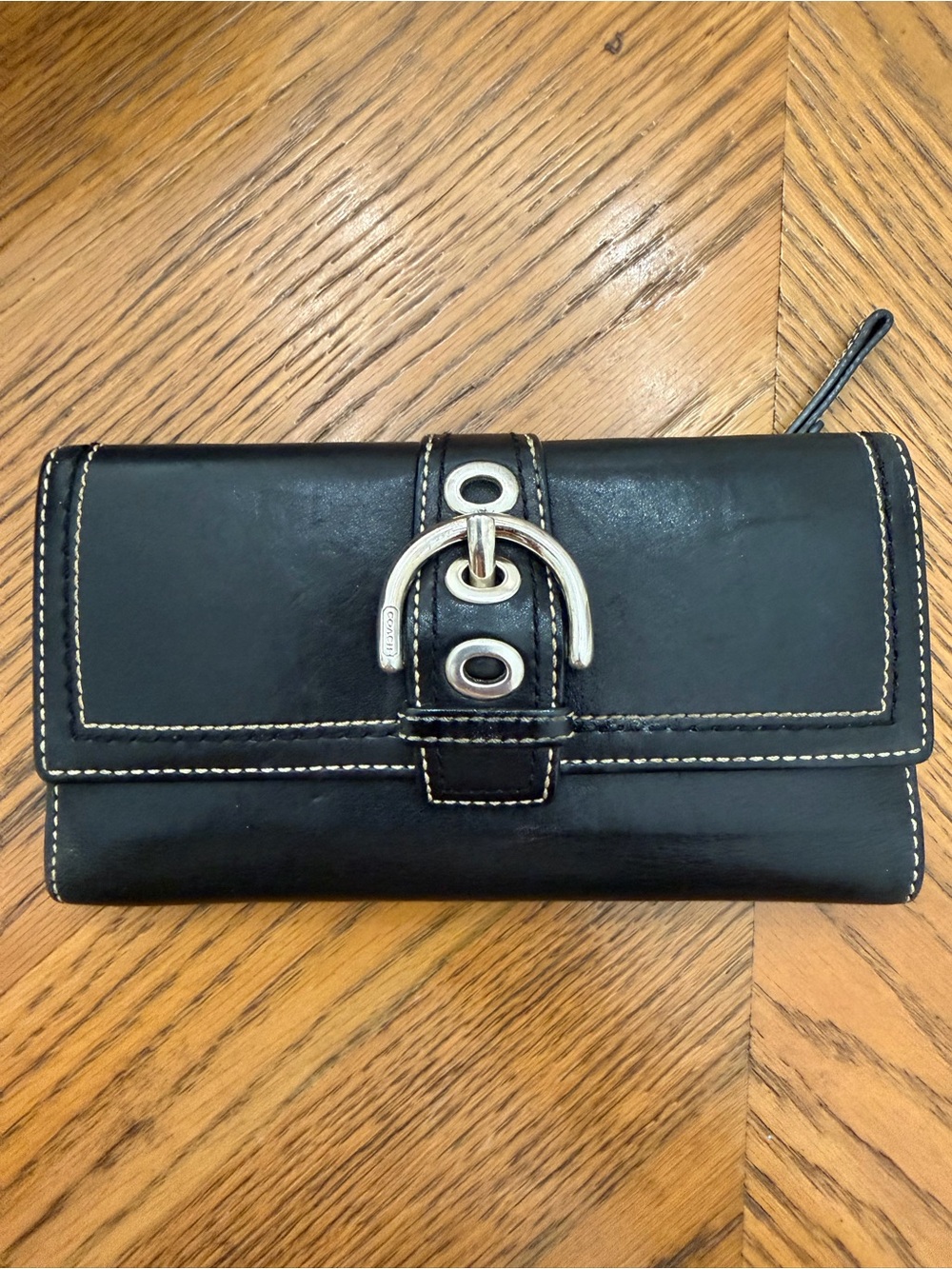 VINTAGE EUC Coach Hampton Buckle Black Leather Wallet